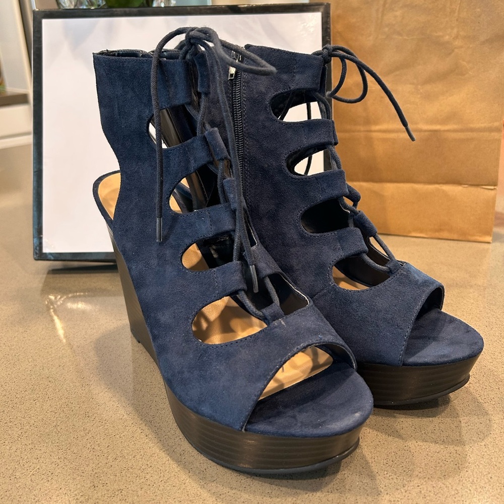 Nine West Women's Navy Wedge Sandals - Picture 2 of 5